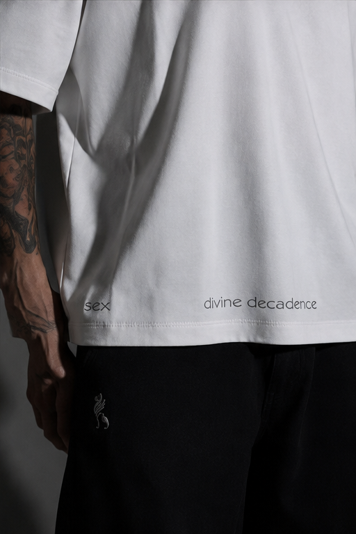 Basic Vibes Tee