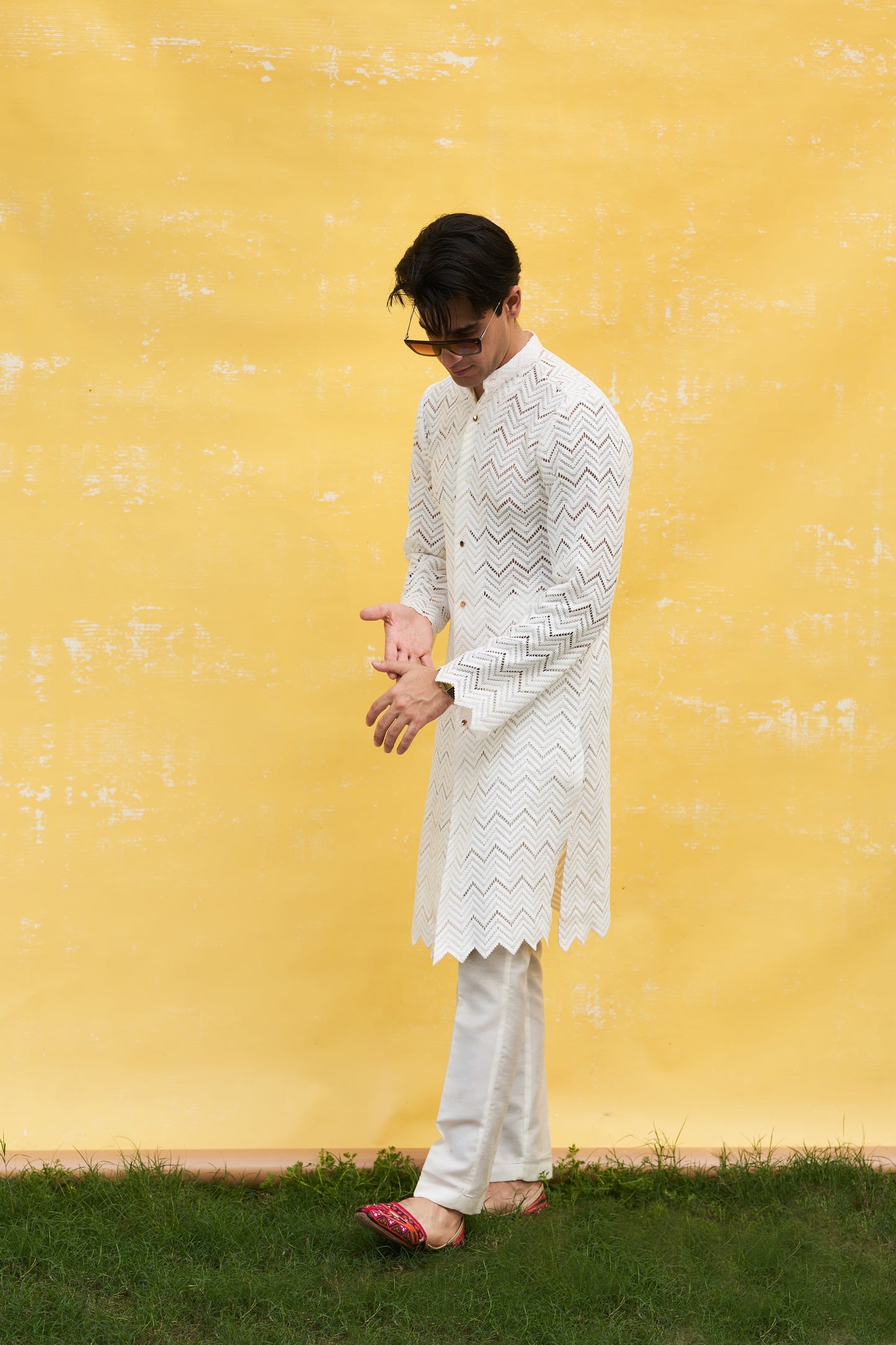 White Chevron Pattern Embroidered Kurta